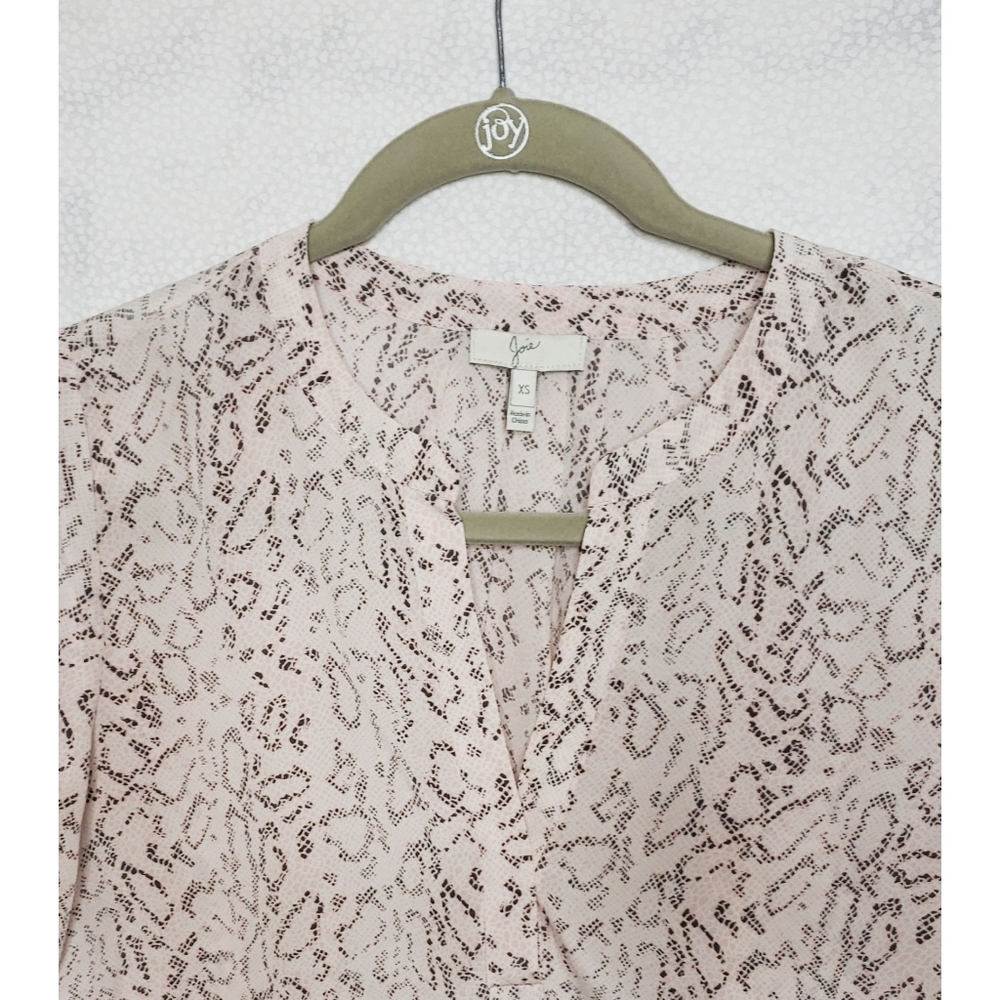 Joie Peterson B Pink Silk Snake Skin Print Top XS - Picture 3 of 8